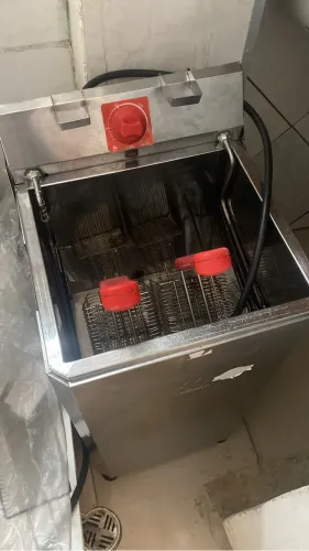 Fritadeira Elétrica Água e Óleo