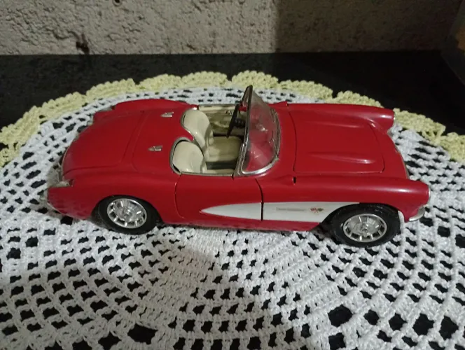 Miniatura Corvette Chevrolet 1957