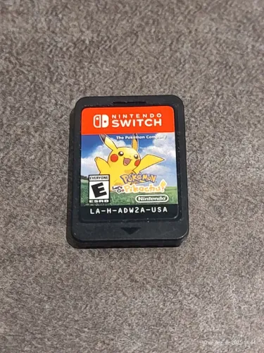 Pokémon Let's Go Pikachu - Nintendo Switch (sem capa)