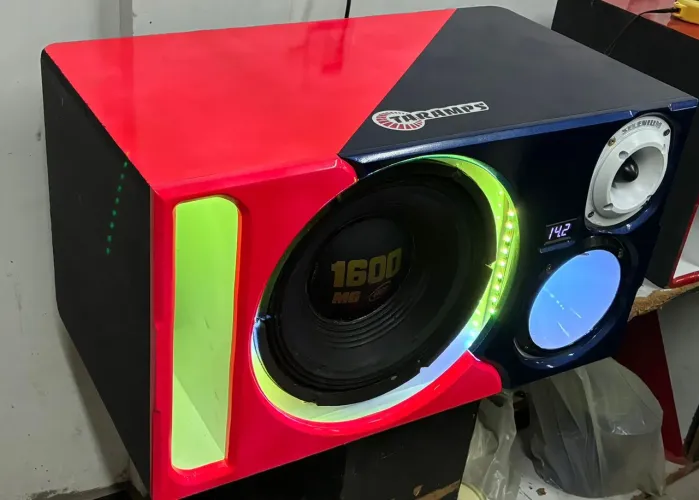 Caixa trio automotivo nova e personalizada completa