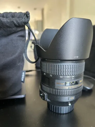 Lente 24-85mm AF-S NIKKOR 1:3.5 - 4.5 G VR