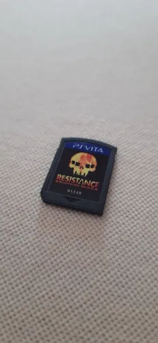Resistance: Burning Skies - PS Vita