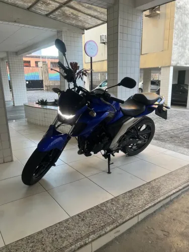 Yamaha fazer 250 ano 2022