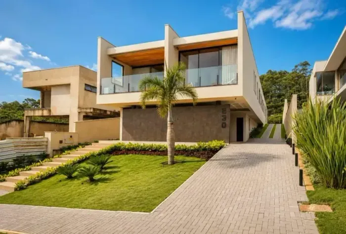 Casa para venda com Piscina e 4 quartos, 484 m² - Alphaville Lagoa Dos Ingleses
