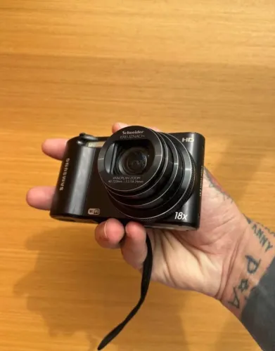 Câmera Samsung wb250f