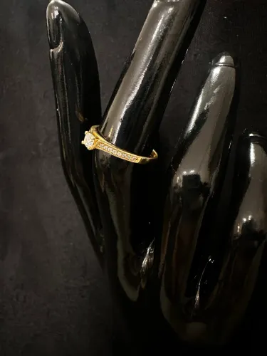 Anel de Ouro com Solitário de Diamante 18k procedência garantia eterna