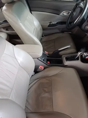 Honda Civic Sedan LXS 1.8/1.8 Flex 16V Aut. 4P 2013