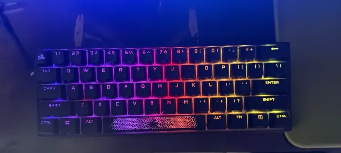teclado k65 corsair mini