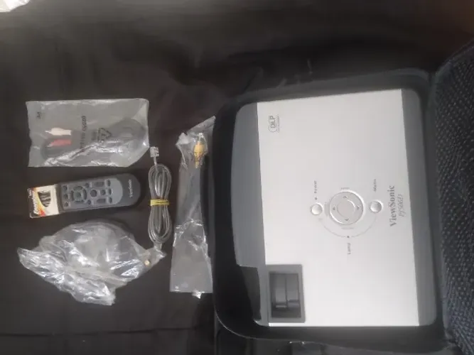 Retroprojetor Projetor HD DLP portátil ViewSonic PJ506D DLP