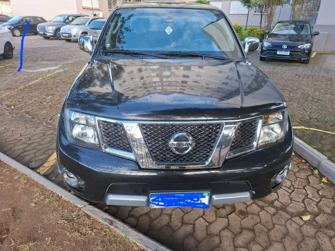 Nissan Frontier Platinum CD 4X4 2.5 TB Diesel 2014