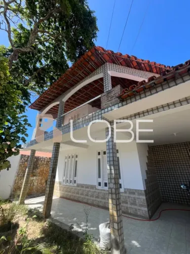 Casa Ampla com excelente potencial comercial e residencial - Aeroporto
