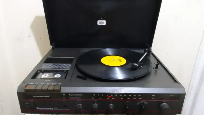 Toca discos 3 em 1 Panasonic SS 4000 Revisado