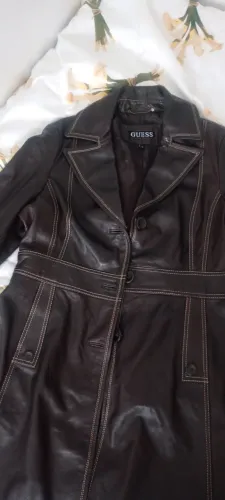 Jaqueta Guess couro legítimo