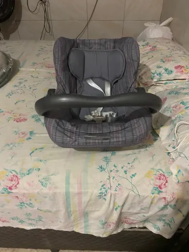 Bebê conforto novinho pouco usado