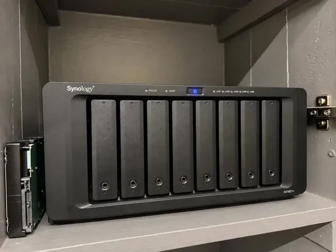 Servidor Storage NAS Synology DiskStation DS1821+