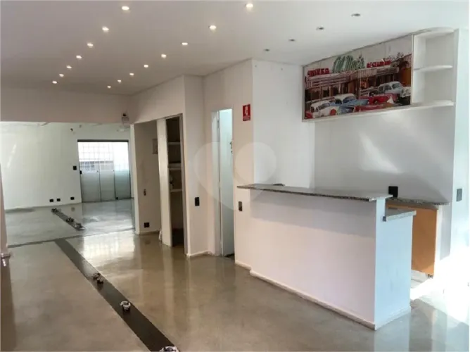 Prédio inteiro à venda em Vila madalena - SP