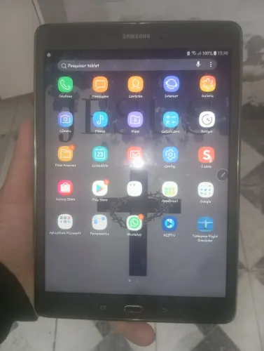 TABLET SAMSUNG TELA GRANDE, ANDROID 7,PARA ESTUDAR E NAVEGAR NA INTERNET,OTIMO ESTADO.