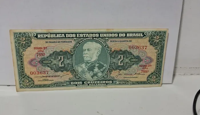 Cédulas antigas nacionais 8 reais cada