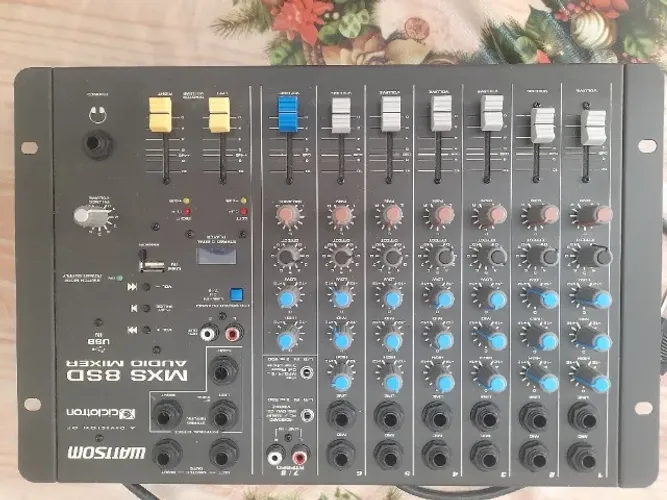 MESA DE SOM WATTSOM MXS 8 SD AUDIO MIXER UBS IN STEREO DIGITAL PLAYER