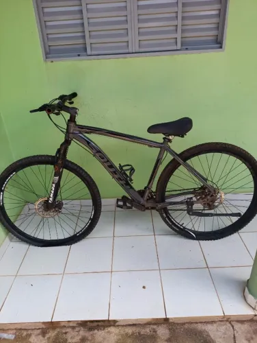 Bicicleta Aro 29 - Ótima para Reforma