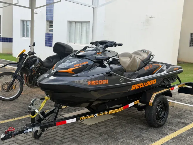 Jet Ski Seadoo GTX 230