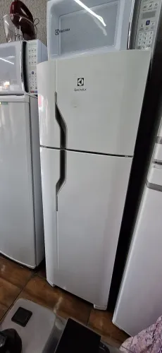 Geladeira Electrolux 260lts