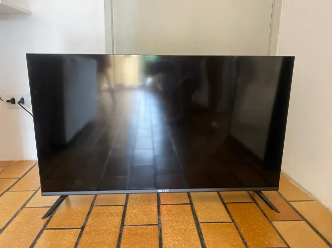 TV smart 42"