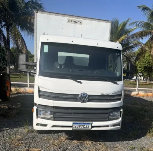 VW 11.180 4X2 10,7T 175CV