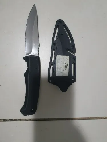 Vendo faca Taue modelo SOG.