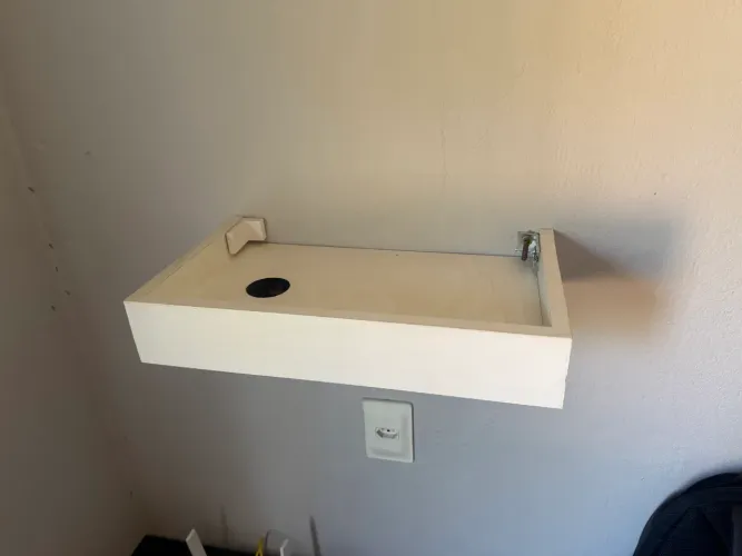 Suporte de parede pra PC - MDF
