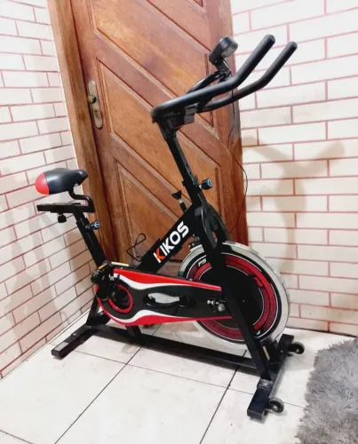 Bicicleta spinning Profissional "Entrego/aceito cartao