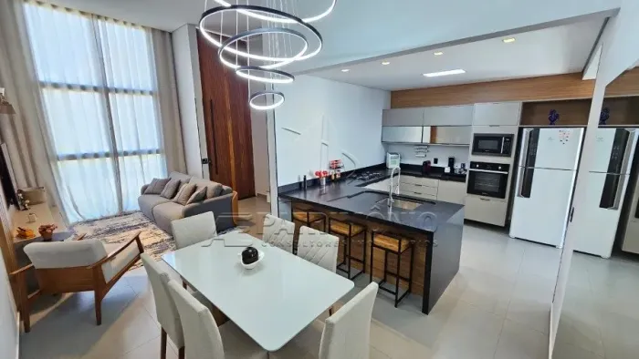 CASA TERREA EM CONDOMINIO COM 3 SUITES - RESIDENCIAL VIA REGGIO