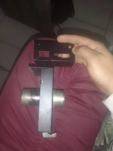 Estou vendendo essa fechadura , é só mandar fazer a chave