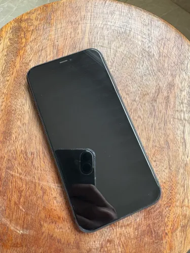 iPhone 11 (Usado)