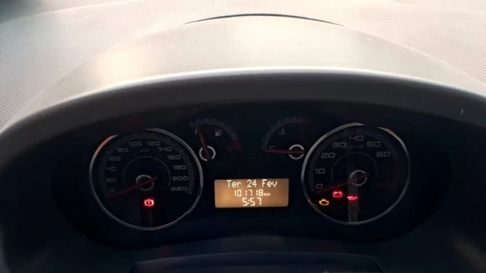 Imagem de Fiat Palio Attractive 1.0 EVO Fire Flex 8V 5P 2015