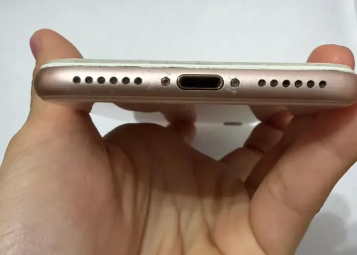 iPhone 8