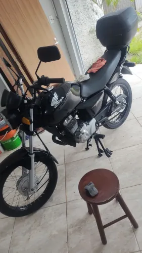 Titan KS 150 ano 2008