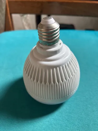 Lâmpada Led com Bluetooth