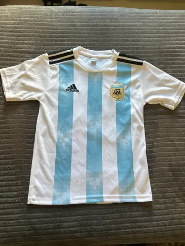 Camisa da argentina tamanho 12 