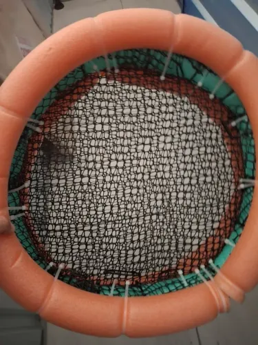 Peneira Flutuante Artesanal para Detectorismo Aquático