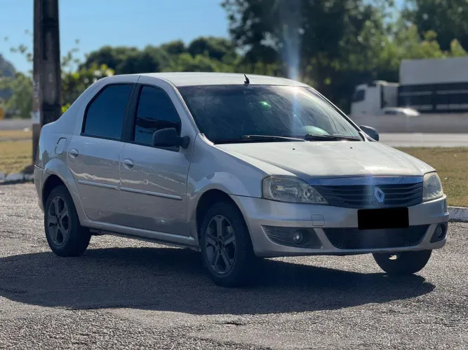 Renault Logan Expression Hi-flex 1.6 8V 4P 2011