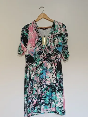 Vestido C&A Transpassado Floral Tropical - Tamanho GG (Novo com Etiqueta)