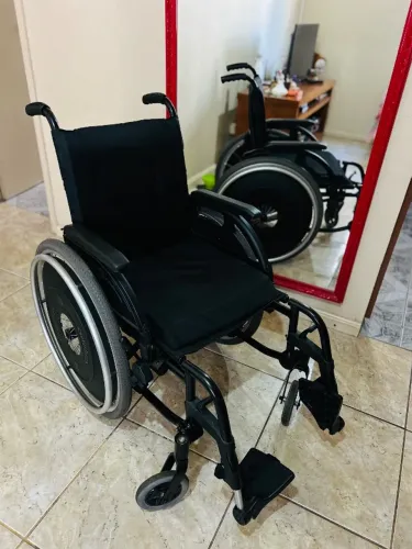 Cadeira de rodas 