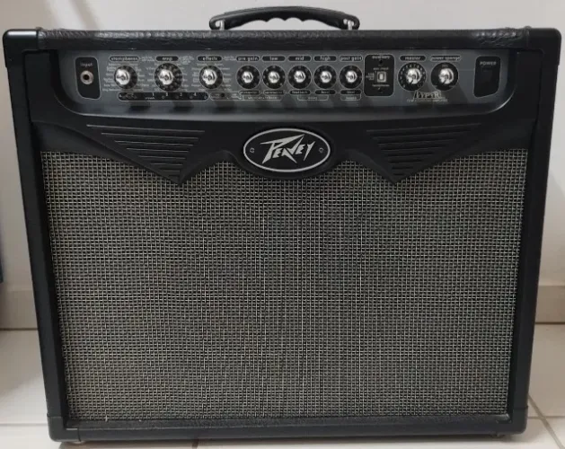 Amplificador de guitarra Peavey Vypyr 75W