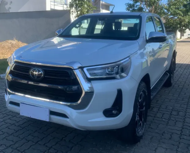 Toyota Hilux CD SRX 4X4 2.8 TDI 16V Diesel Aut. 2023