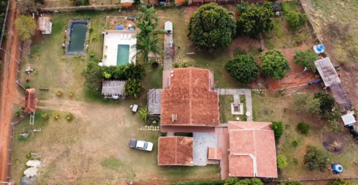 Chácara para venda com 3500 m² e 4 quartos em Área Rural de Piratininga, Piratininga - SP