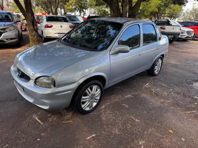 Chevrolet Corsa Sedan Super/ Classic 1.6 MPFI 8V 4 2003