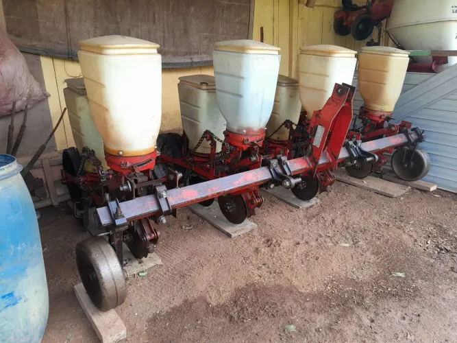Plantadeira jumil 2040  