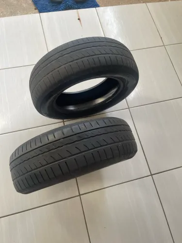 Pneus seminovos