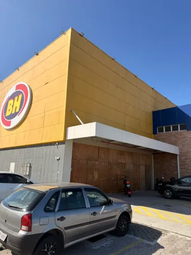 *OPORTUNIDADE* Alugo sala comercial anexo ao BH supermercado de Jacaraipe